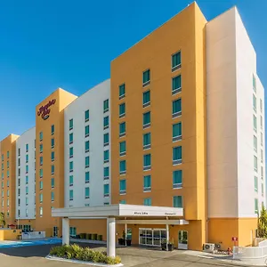 Hampton By Hilton Tecnologico Queretaro
